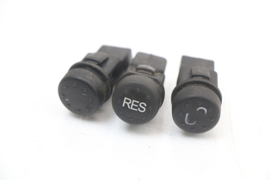 photo de HANDLEBAR SWITCHES PIAGGIO X8 125 (2004 - 2007)