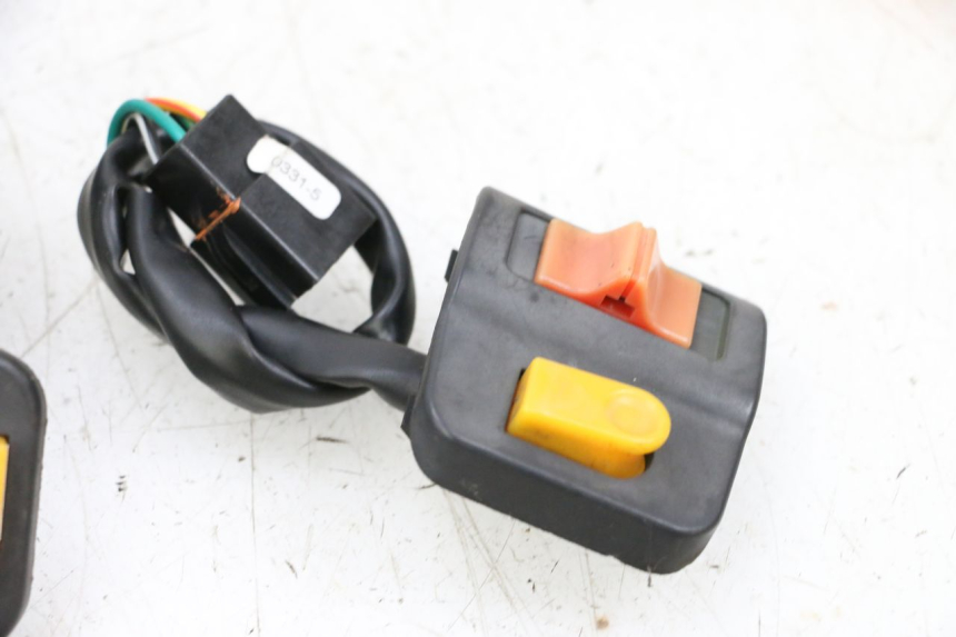 photo de HANDLEBAR SWITCHES JM MOTORS SANTANA 50 (2014 - 2023) - Surface and material condition
