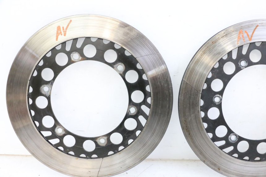 photo de PAIR FRONT BRAKE DISC YAMAHA FJ 36Y 1100 (1984 - 1985)