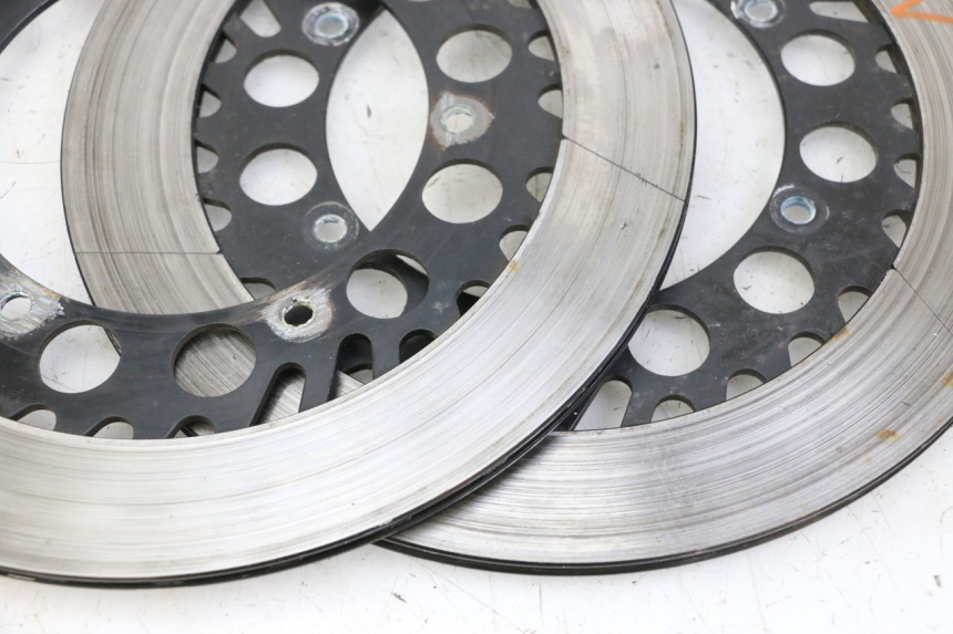 photo de PAIR FRONT BRAKE DISC YAMAHA FJ 36Y 1100 (1984 - 1985)