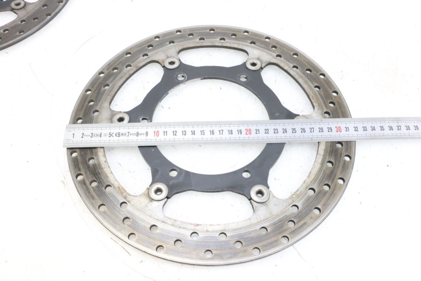 photo de PAIR FRONT BRAKE DISC YAMAHA FJR ABS 1300 (2006 - 2012) - Technical close-up