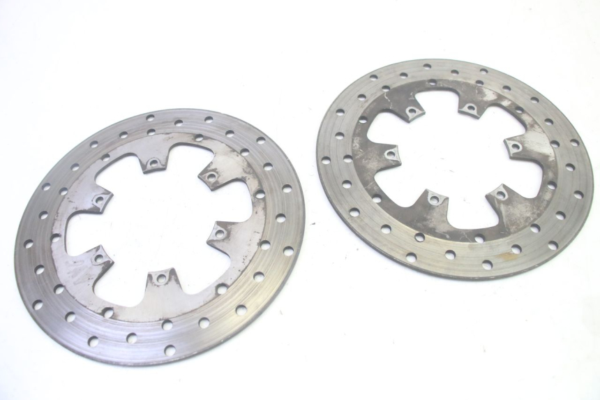 photo de PAIR FRONT BRAKE DISC PIAGGIO MP3 500 (2016 - 2018) - Alternative perspective