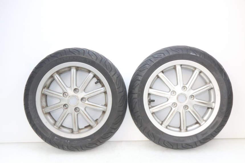 photo de PAIR OF RIMS PIAGGIO MP3 LT 300 (2010 - 2016)