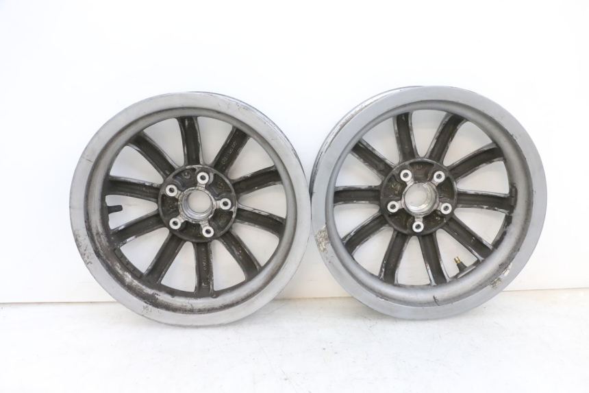 photo de RIMS PAIR PIAGGIO MP3 RL 250 (2007 - 2010) - Focus on structure