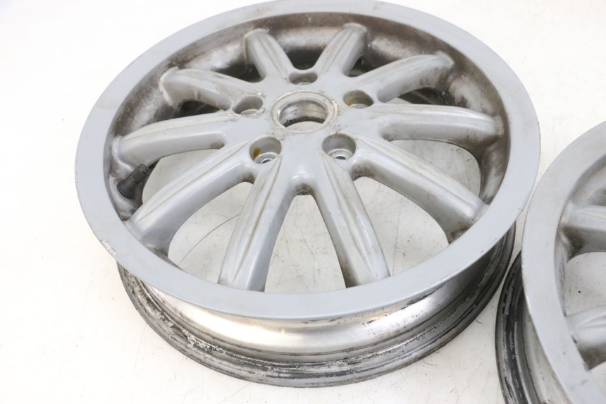 photo de RIMS PAIR PIAGGIO MP3 RL 250 (2007 - 2010) - Alternative perspective