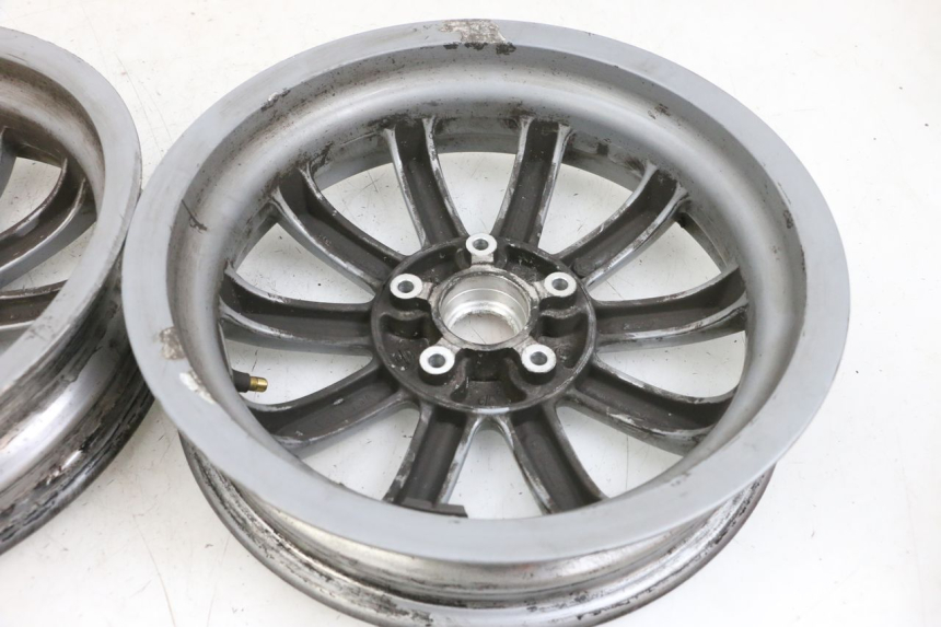 photo de RIMS PAIR PIAGGIO MP3 RL 250 (2007 - 2010) - Markings and original references