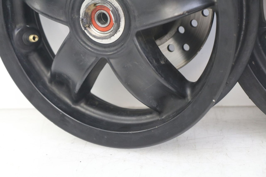 photo de PAIR OF RIMS PIAGGIO ZIP 4T 50 (2018 - 2020)