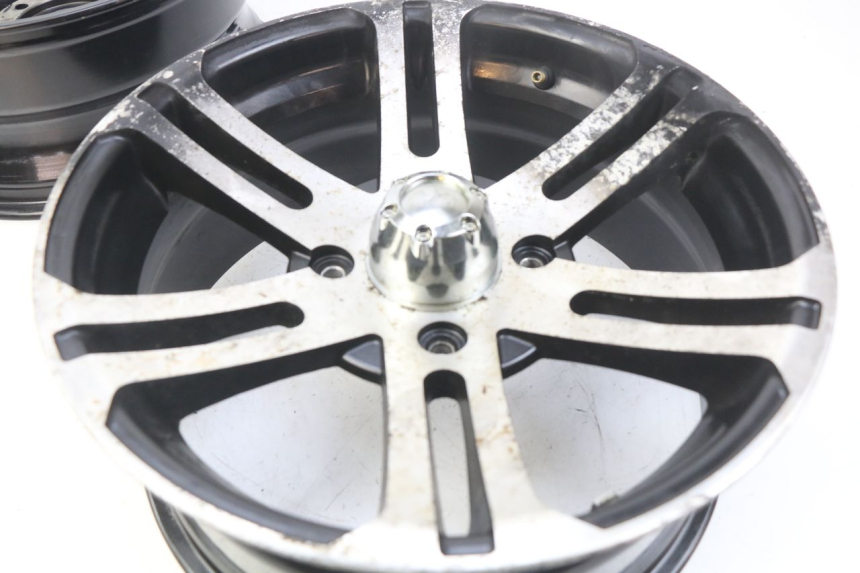 photo de PAIR OF RIMS SPY RACING F3 350 (2015 - 2022)