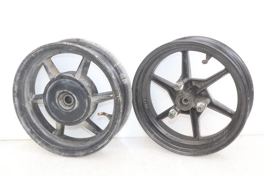 photo de PAIR OF RIMS TNT MOTOR ROMA 10' 4T 50 (2019 - 2022)