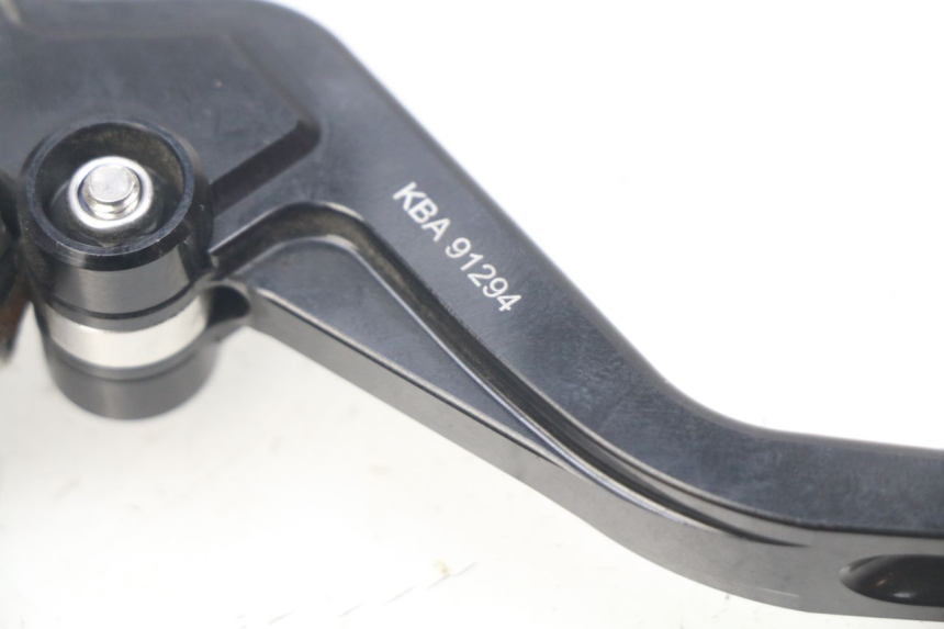 photo de BRAKE LEVER PAIR KAWASAKI Z 650 (2016 - 2019)