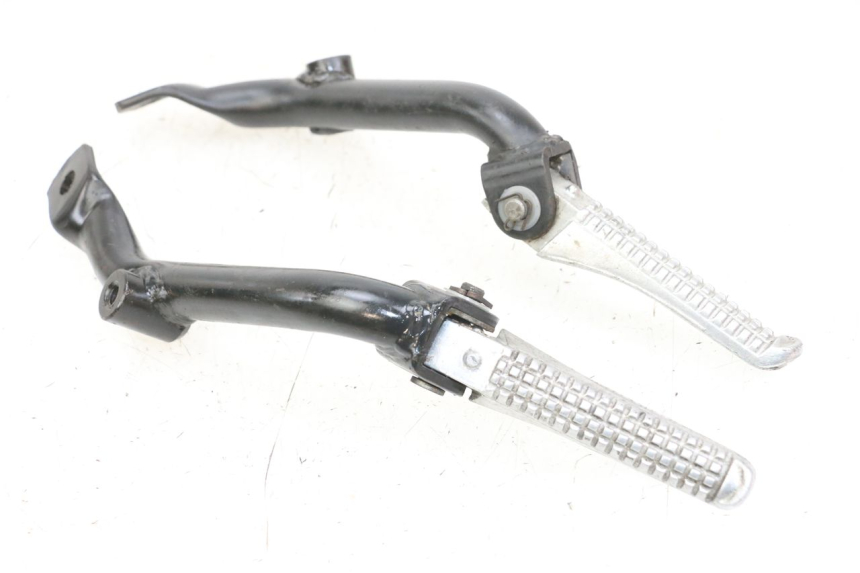 photo de PAIR REAR MOUNT FOOTRESTS GILERA RUNNER LC 50 (1997 - 1998)