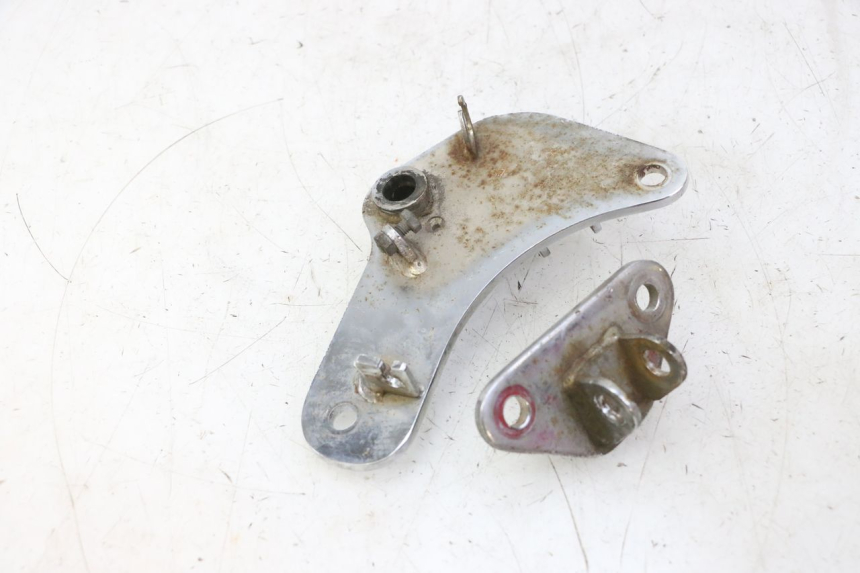 photo de PAIR FRONT MOUNT FOOTRESTS HYOSUNG GV AQUILA 125 (2000 - 2004)