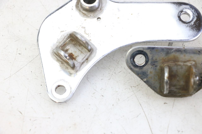 photo de PAIR FRONT MOUNT FOOTRESTS HYOSUNG GV AQUILA 125 (2000 - 2004)