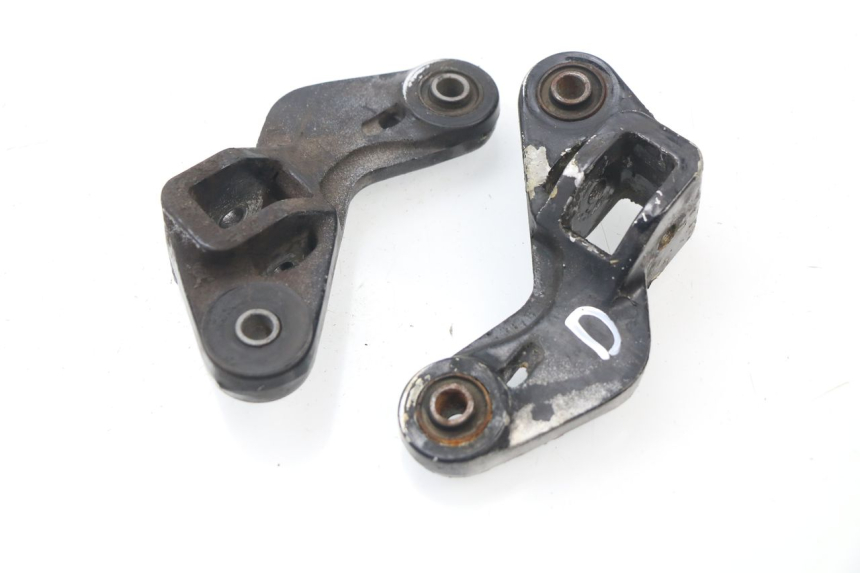 photo de PAIR FRONT MOUNT FOOTRESTS SUZUKI GSXF GSX F 600 (1988 - 1997)