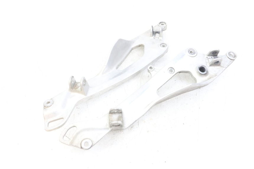 photo de PAIR OF FRONT FOOTREST BRACKETS YAMAHA TDM ABS 900 (2002 - 2014)