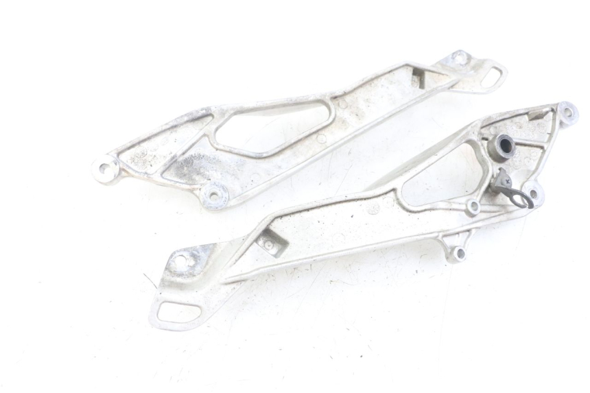 photo de PAIR OF FRONT FOOTREST BRACKETS YAMAHA TDM ABS 900 (2002 - 2014)