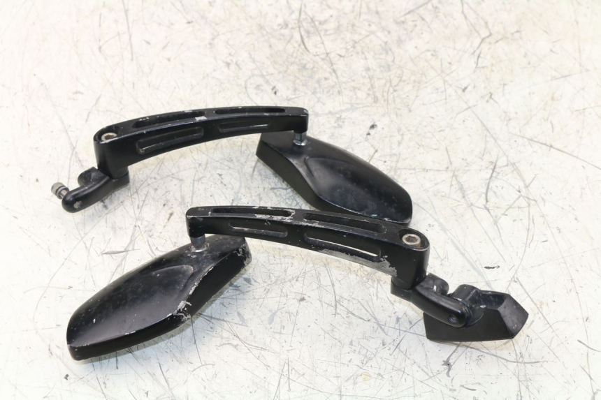 photo de MIRRORS YAMAHA YZF R1 1000 (1998 - 1999) - Technical close-up