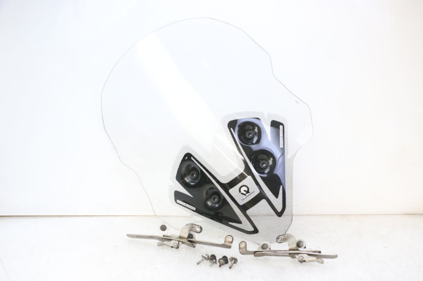 photo de WINDSCREEN QUADRO 4 4D 350 (2015 - 2018)