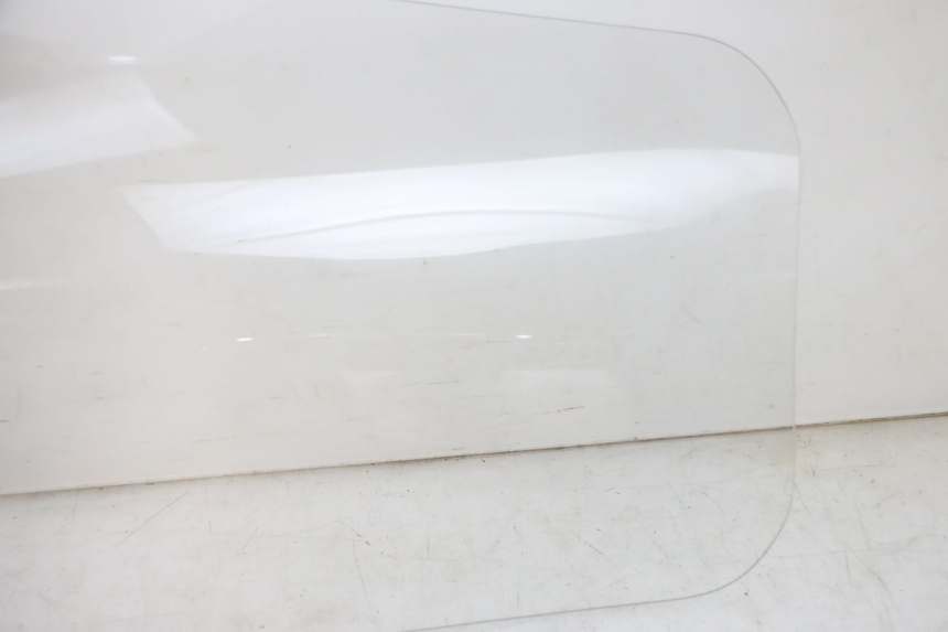 photo de WINDSCREEN SUZUKI BURGMAN 125 (2007 - 2014) - Supplementary product photo