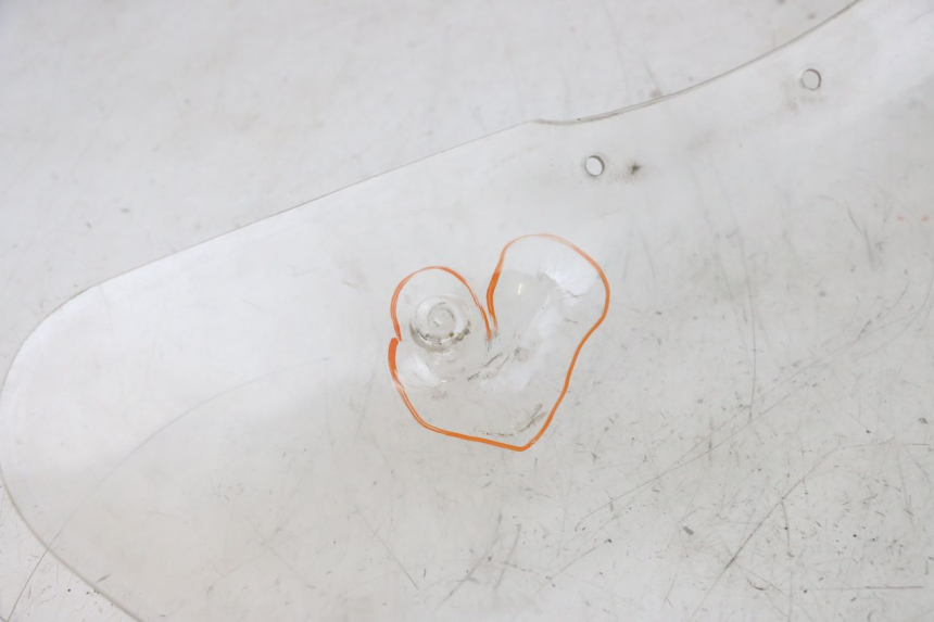 photo de WINDSCREEN KAWASAKI GPZ RX 1000 (1986 - 1988) - Technical close-up