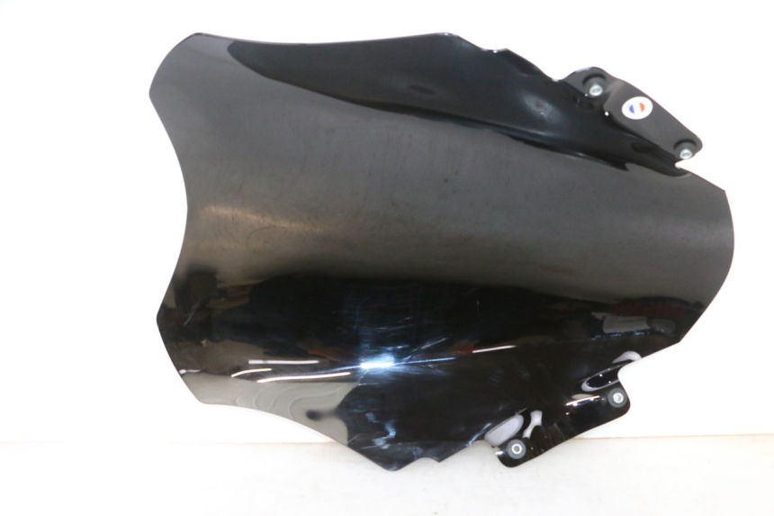 photo de WINDSCREEN PIAGGIO MP3 HPE 300 (2019 - 2026) - Distinctive features