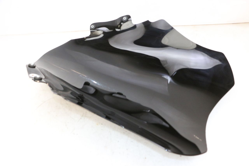 photo de WINDSCREEN PIAGGIO MP3 HPE 300 (2019 - 2026) - Markings and original references