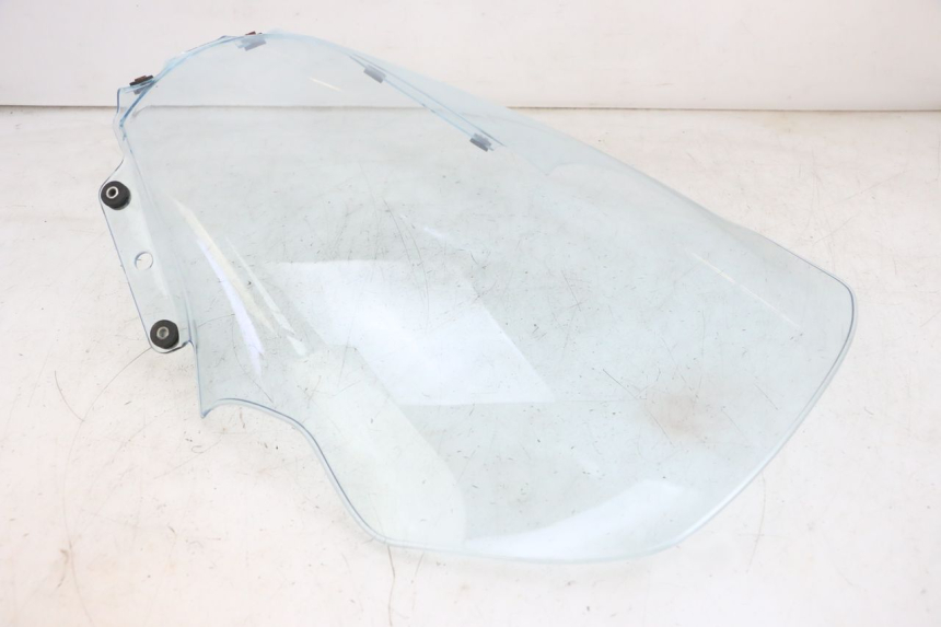 photo de WINDSCREEN PIAGGIO MP3 RL 250 (2007 - 2010) - Fixing points details