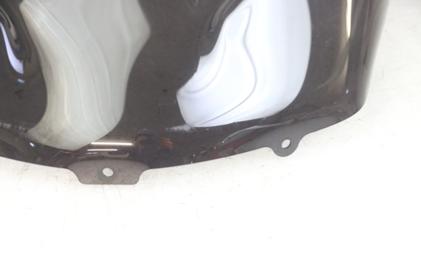 photo de WINDSCREEN YAMAHA XMAX X-MAX 125 (2006 - 2009) - High-resolution close-up