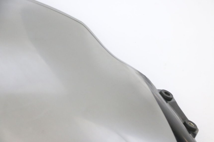 photo de WINDSCREEN PIAGGIO X8 125 (2004 - 2007) - High-resolution close-up