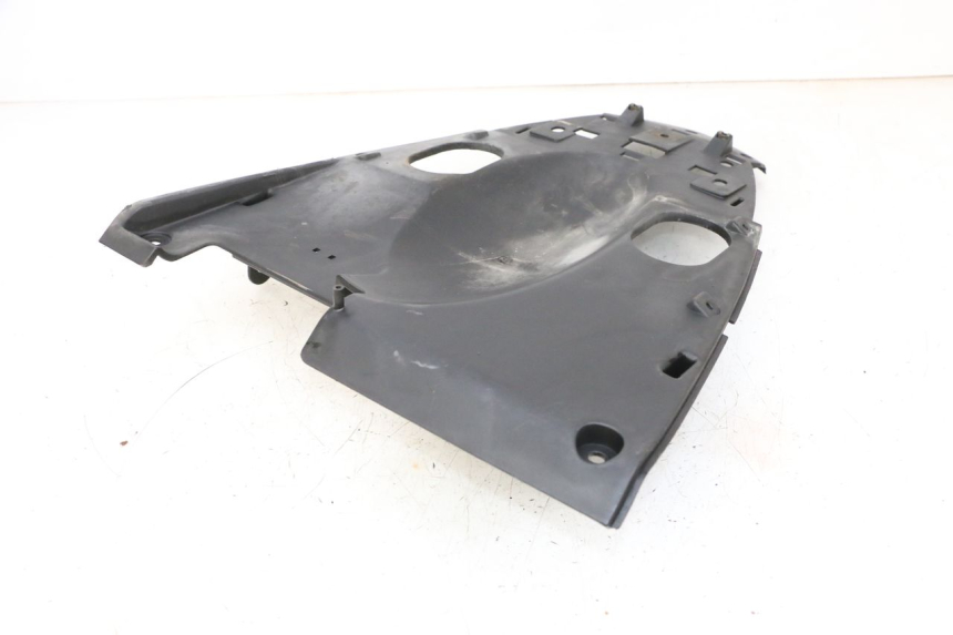 photo de REAR UNDERTRAY KYMCO AGILITY CITY 4T 50 (2008 - 2016) - Zoom on usage condition