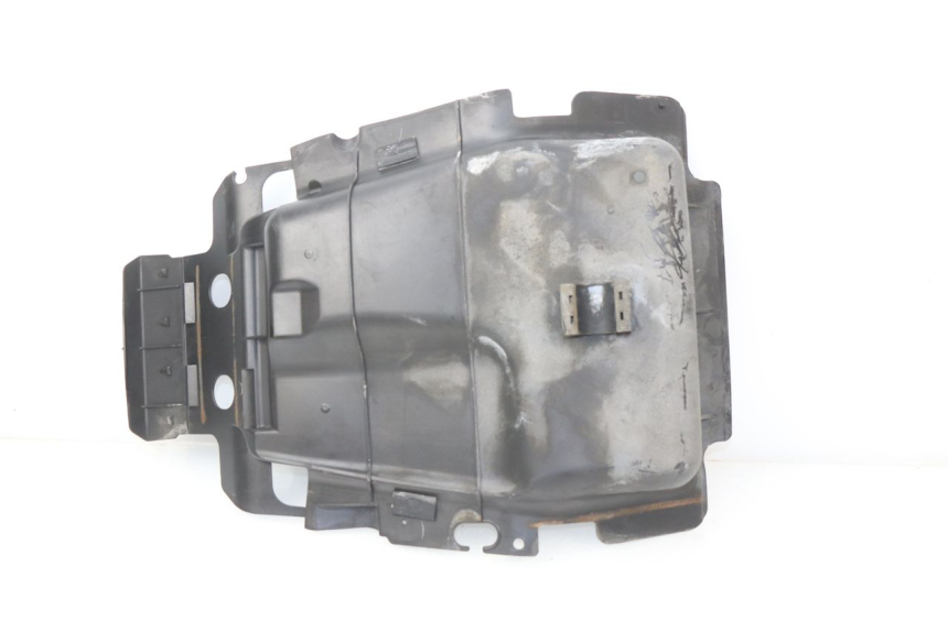 photo de REAR UNDERTRAY SUZUKI BURGMAN 650 (2002 - 2004)
