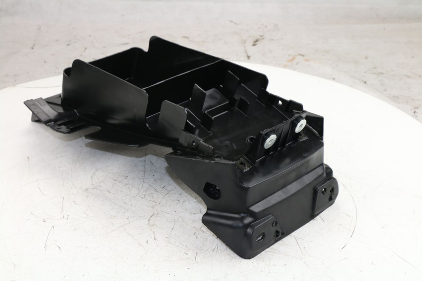 photo de REAR UNDERTRAY DAELIM VJ ROADWIN 125 (2004 - 2007)