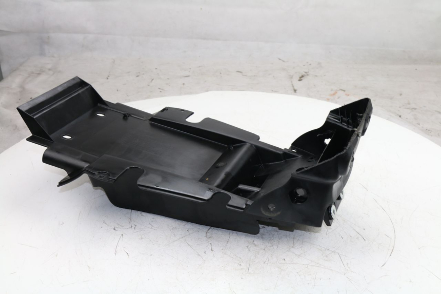 photo de REAR UNDERTRAY DAELIM VJ ROADWIN 125 (2004 - 2007)