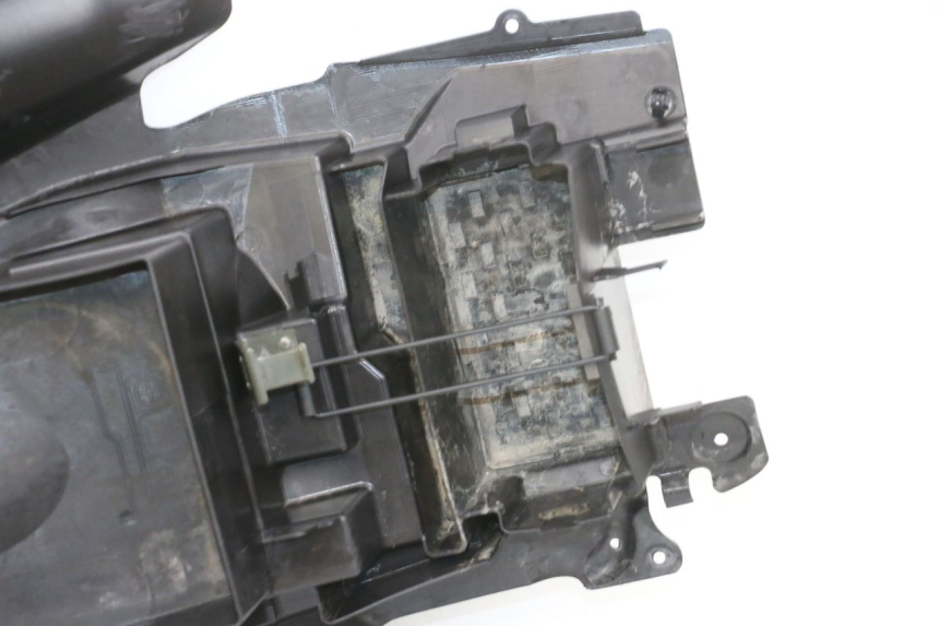 photo de REAR UNDERTRAY SUZUKI DL V STROM 1000 (2002 - 2007) - High-resolution close-up