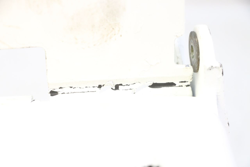 photo de REAR UNDERTRAY YAMAHA FJ 36Y 1100 (1984 - 1985)