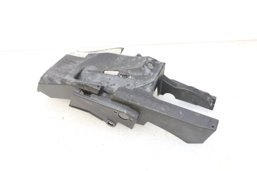 photo de REAR UNDERTRAY YAMAHA FZ6 FAZER S2 600 (2007 - 2011)