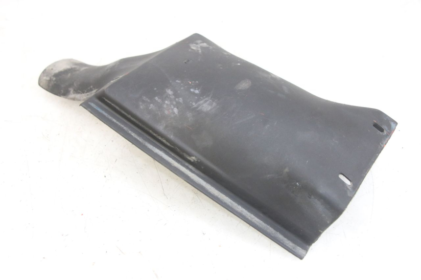 photo de REAR WHEEL HUGGER GILERA RK 50 (1996 - 1999)
