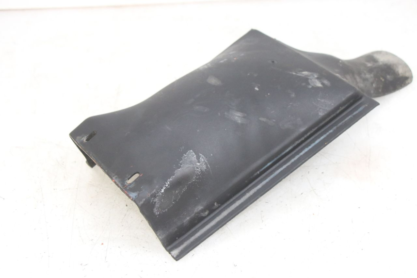 photo de REAR WHEEL HUGGER GILERA RK 50 (1996 - 1999)