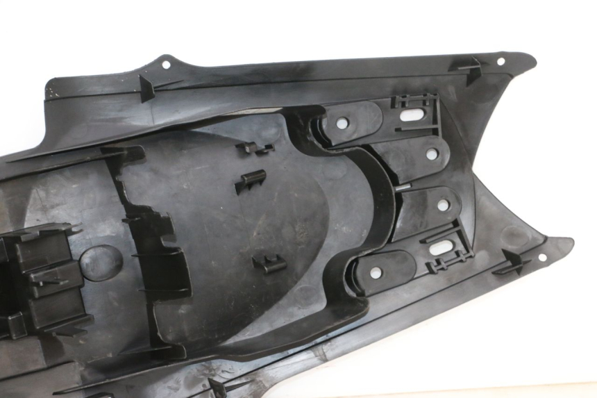 photo de REAR UNDERTRAY SUZUKI GSXR GSX-R 1000 (2003 - 2004) - Surface and material condition
