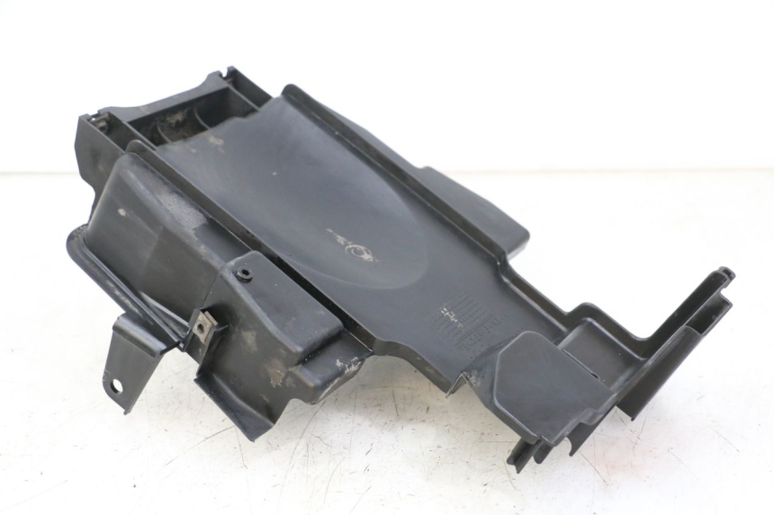 photo de REAR UNDERTRAY HONDA NES AROBASE 125 (2000 - 2003)