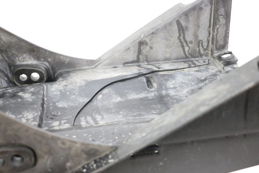 photo de REAR UNDERTRAY KAWASAKI ZR7 ZR-7 S 750 (1999 - 2004)