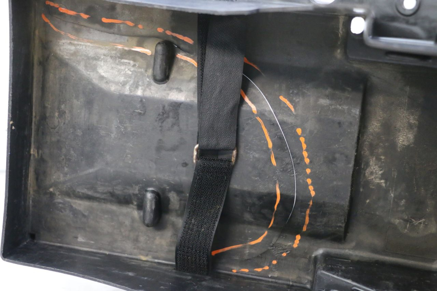 photo de REAR UNDERTRAY KAWASAKI ZR7 ZR-7 S 750 (1999 - 2004)