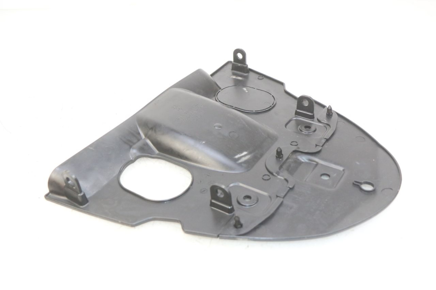 photo de REAR WHEEL HUGGER KYMCO AGILITY 16+ 4T 50 (2018 - 2023)
