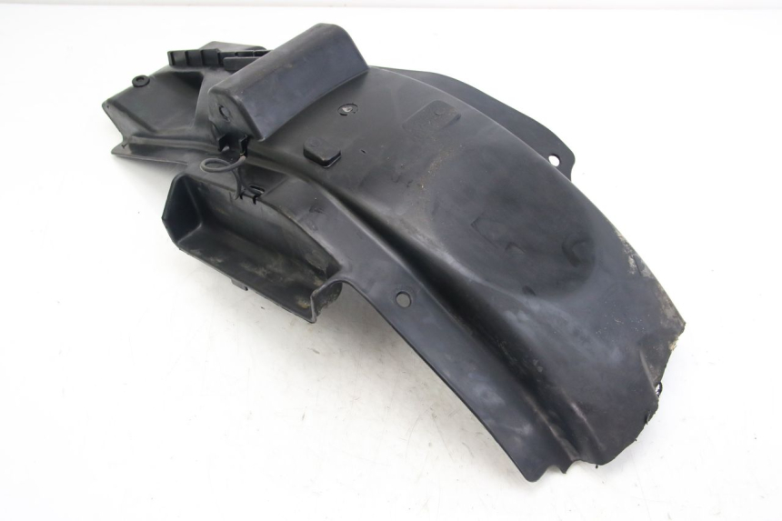 photo de REAR WHEEL HUGGER HYOSUNG RT KARION 125 (2003 - 2007)