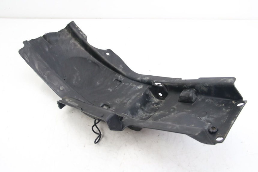 photo de REAR WHEEL HUGGER HYOSUNG RT KARION 125 (2003 - 2007)