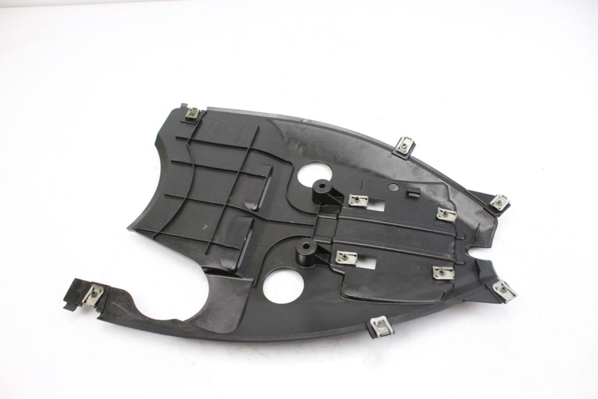 photo de REAR WHEEL HUGGER APRILIA SR R 2T LC 50 (2018 - 2021)