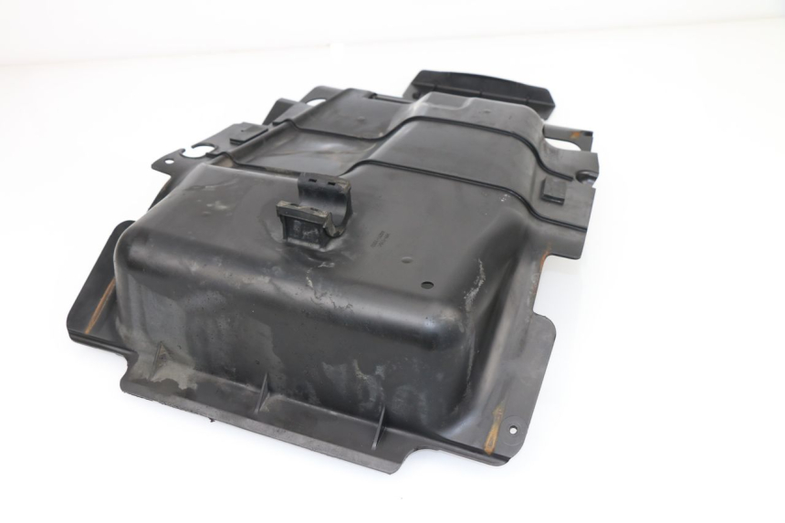 photo de REAR UNDERTRAY SUZUKI BURGMAN EXECUTIVE ABS 650 (2006 - 2012)