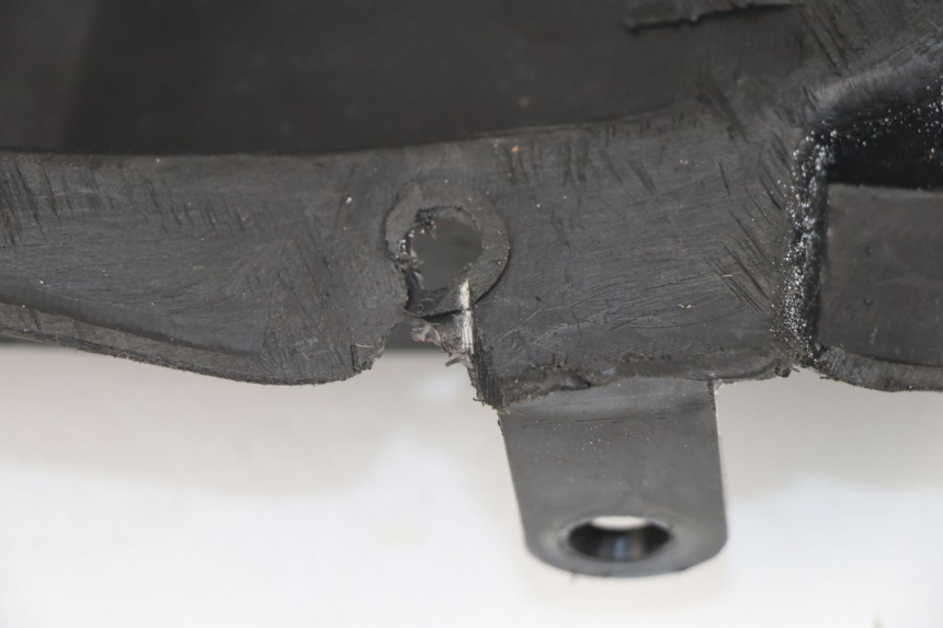 photo de REAR UNDERTRAY YAMAHA TDM 3VD 850 (1991 - 1995)