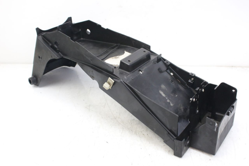 photo de REAR WHEEL HUGGER TRIUMPH SPRINT ST 955 (1999 - 2001)