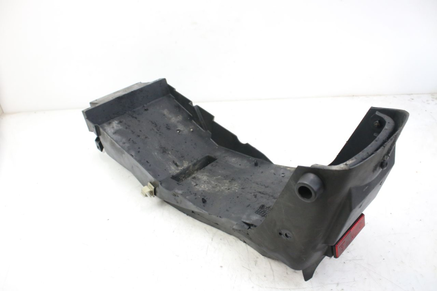 photo de REAR WHEEL HUGGER TRIUMPH SPRINT ST 955 (1999 - 2001)